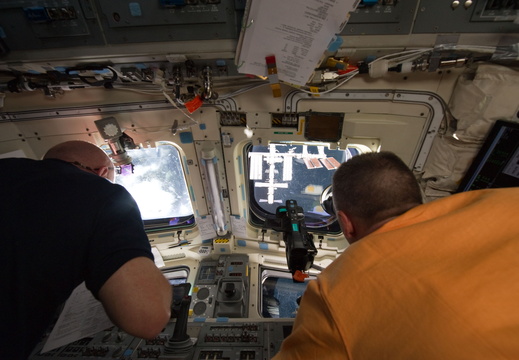 STS134-E-06993