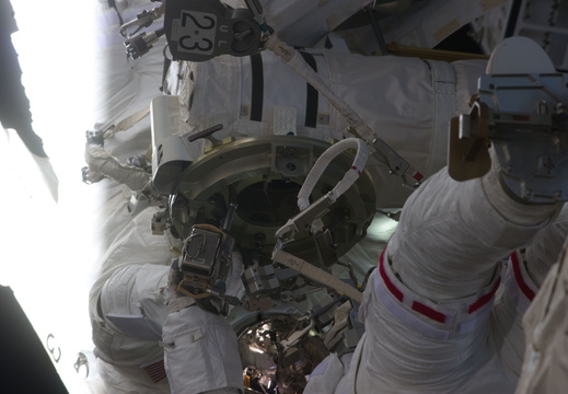 STS134-E-11148