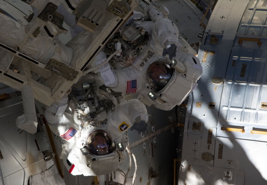 STS134-E-08957
