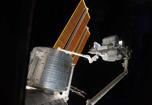 STS134-E-07326