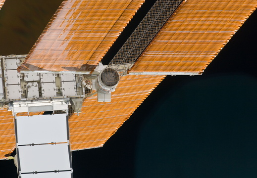 STS134-E-06665