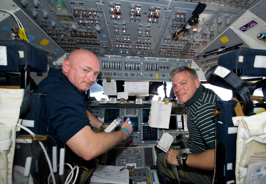 STS134-E-06857