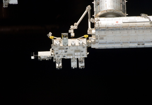 STS134-E-10262