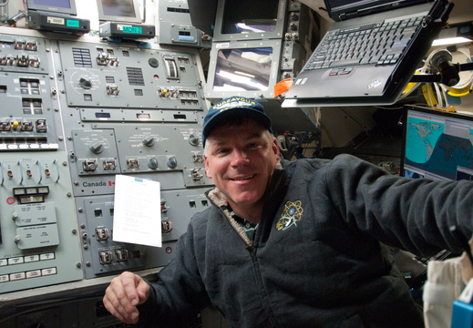 STS134-E-05304