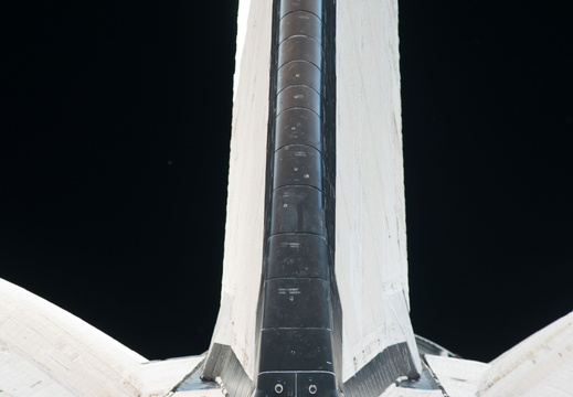 STS134-E-05221