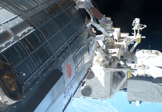 STS134-E-11880
