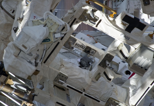 STS134-E-09013