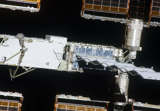 STS134-E-10505