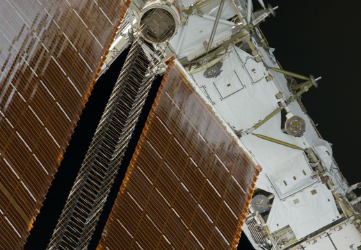 STS134-E-06722