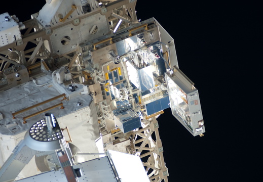 STS134-E-11913