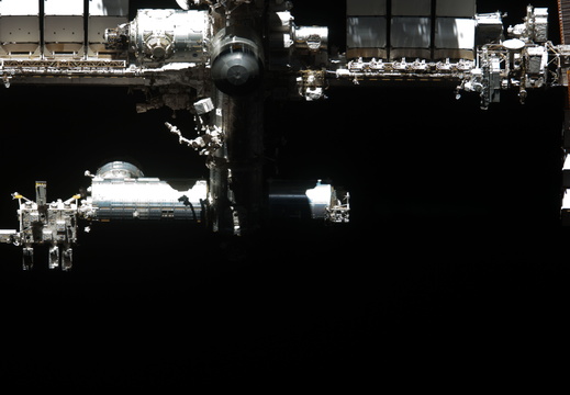 STS134-E-11634