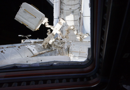 STS134-E-07716