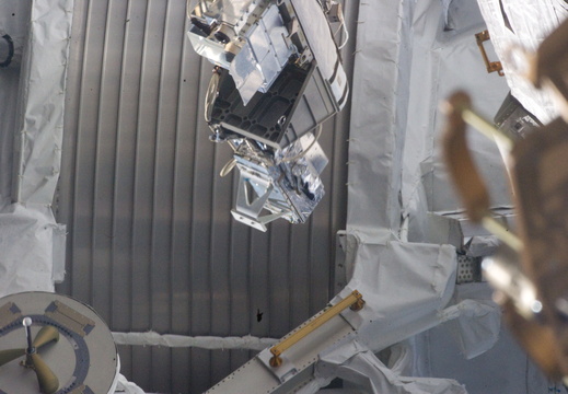 STS134-E-11362
