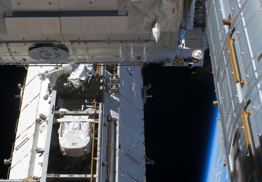 STS134-E-11215