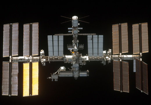 STS134-E-11548