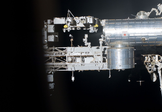 STS134-E-10496