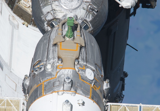 STS134-E-10629
