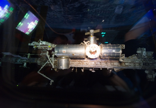 STS134-E-06999