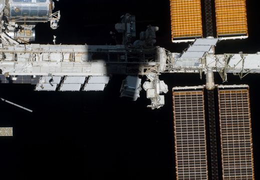 STS134-E-10582