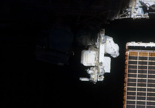 STS134-E-10510
