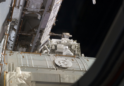 STS134-E-11256