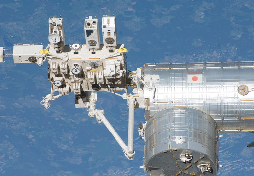 STS134-E-10604