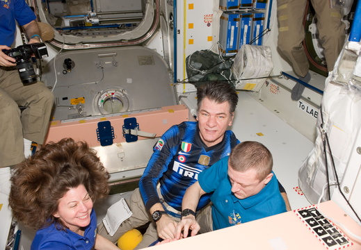 STS134-E-08412