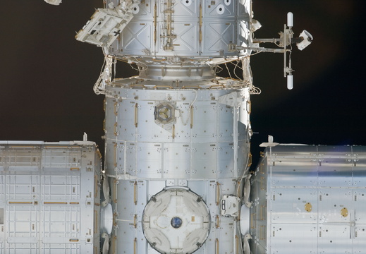 STS134-E-06712