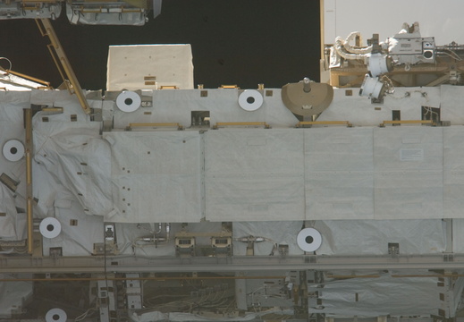 STS134-E-10397