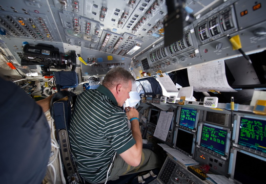 STS134-E-06926