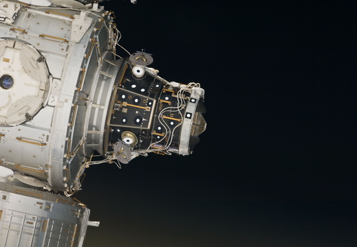 STS134-E-06783