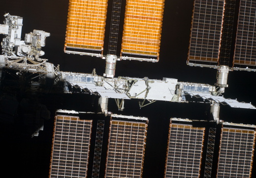 STS134-E-10487
