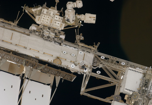 STS134-E-06744