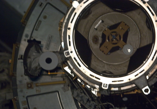 STS134-E-06809