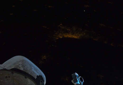 STS134-E-11068