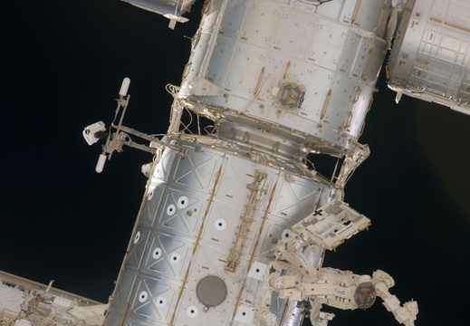 STS134-E-06752