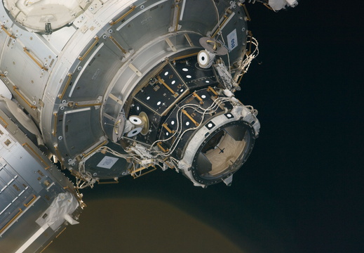 STS134-E-06795