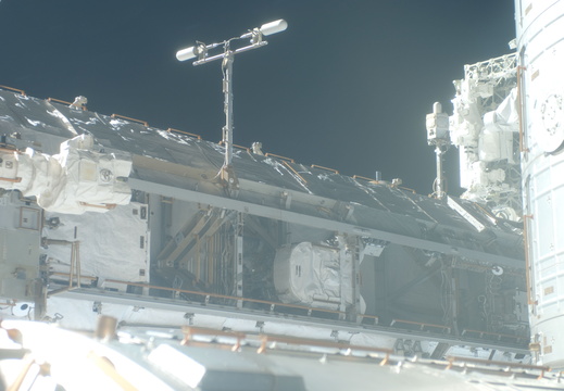 STS134-E-11833