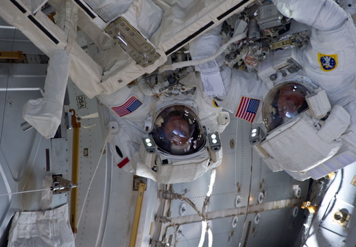 STS134-E-08944