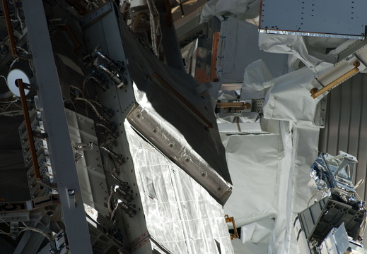 STS134-E-11927