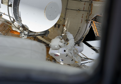 STS134-E-08931
