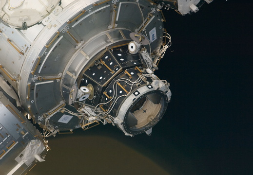 STS134-E-06796