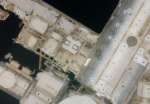 STS134-E-06767