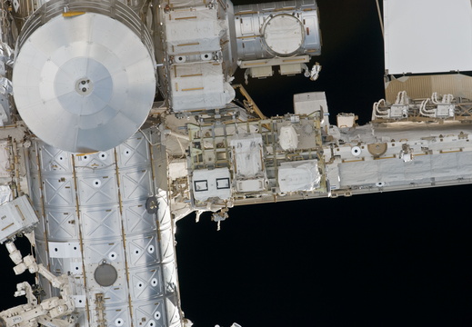 STS134-E-06673