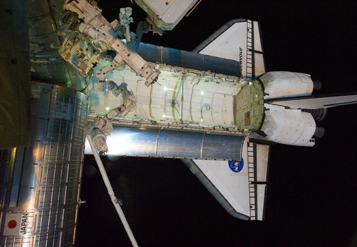 STS134-E-08196