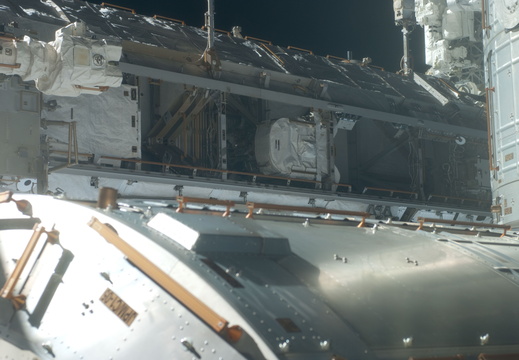 STS134-E-11835