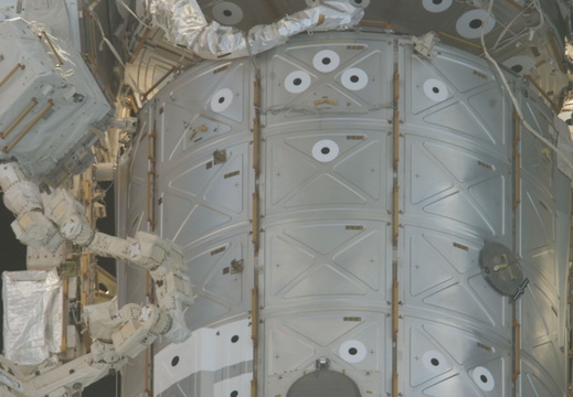 STS134-E-10400