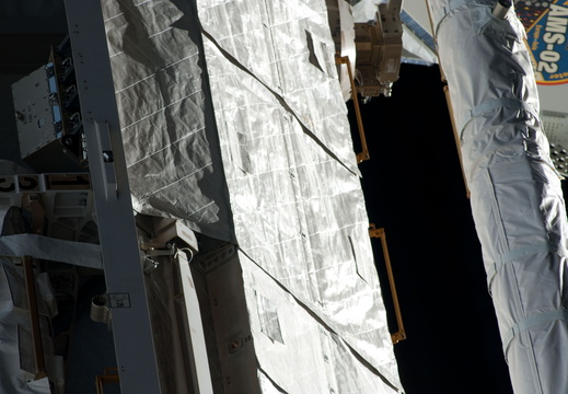STS134-E-11924