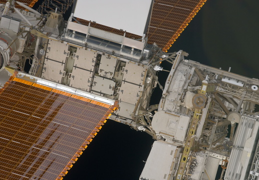 STS134-E-06778