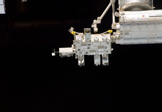 STS134-E-10260